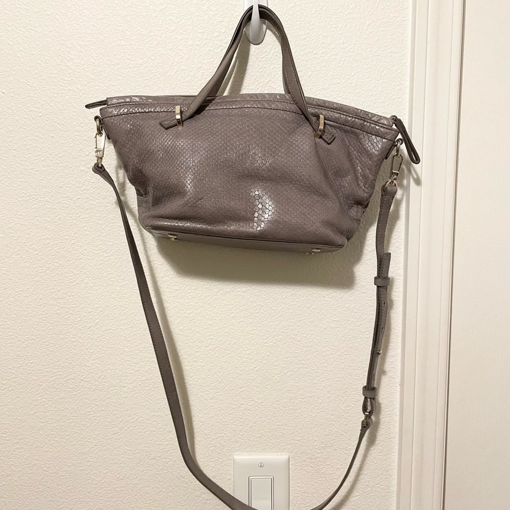 Medium Halston Heritage Designer Handbag Purse